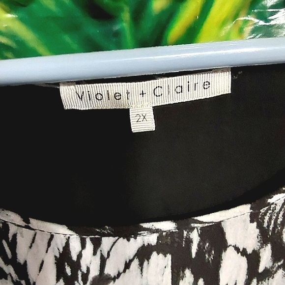 Violet + Claire / Top / Size 2x - Picture 2 of 3